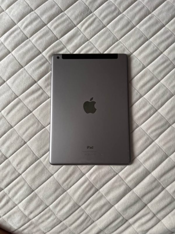 iPad Air (1st Gen) 16GB WiFi + Cellular
