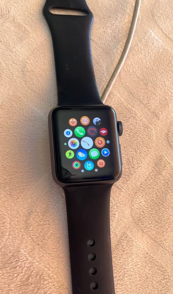 Apple Watch Series 3 38MM Black