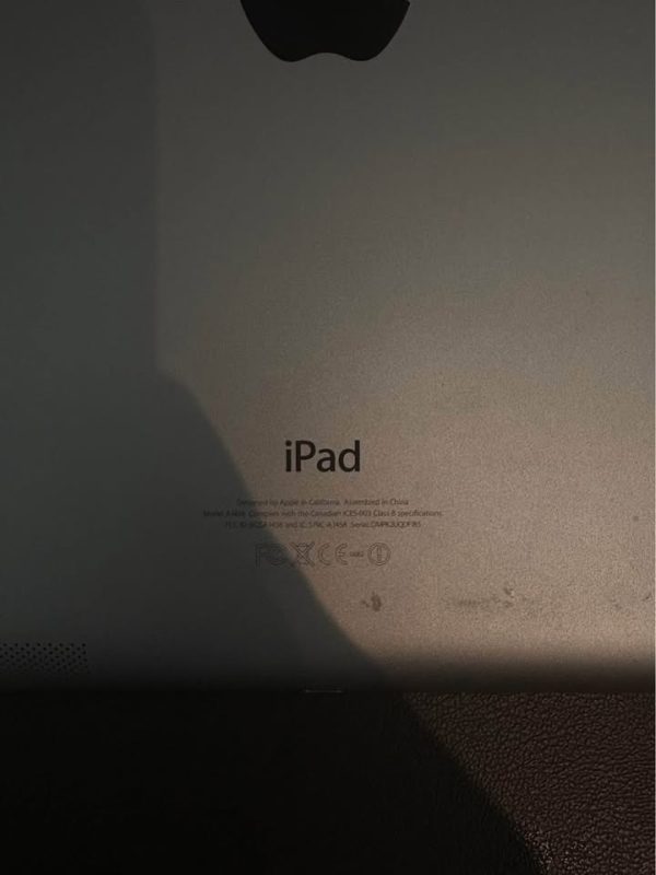 iPad 2nd Generation (White)