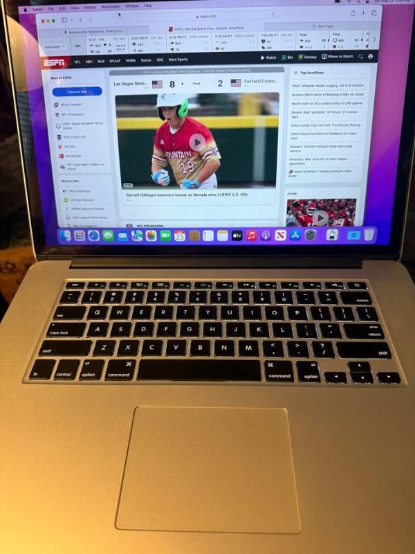 Apple MacBook Pro laptop