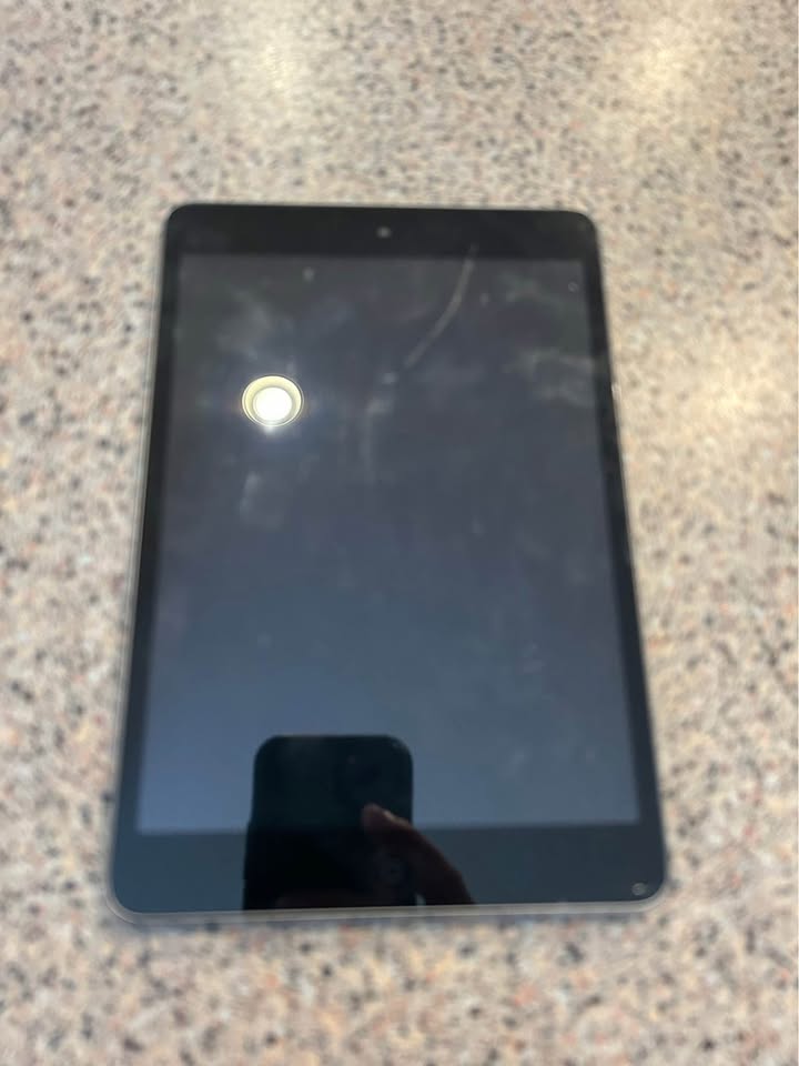 Used Apple Mini IPad MF432LL/A 2 Used Apple Mini IPad MF432LL/A