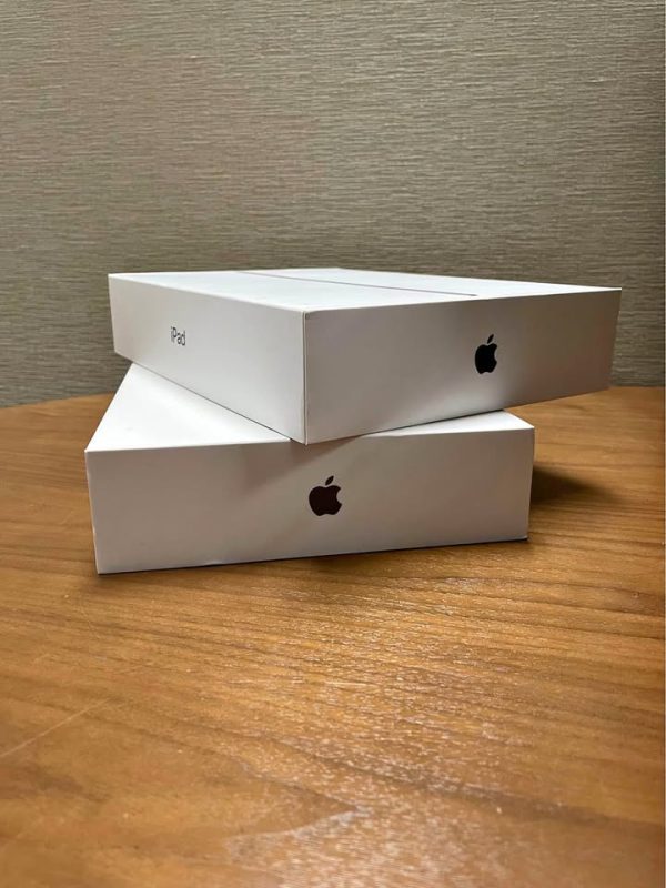 iPad 9th Gen 64GB Cellular and WiFi