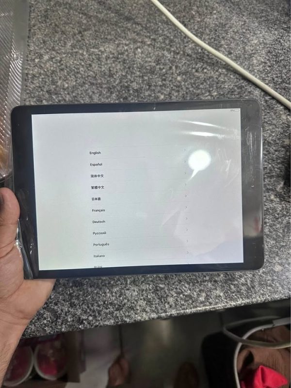 7th gen iPad 10inch 32gb