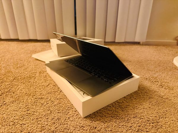 Apple Macbook Air M1 (Student Discount Available)