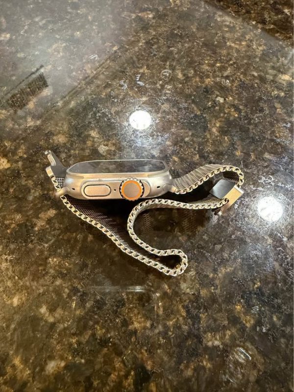 Selling my Apple Watch Ultra (1st Gen) for $350. It’s in great condition, fully functional, and read