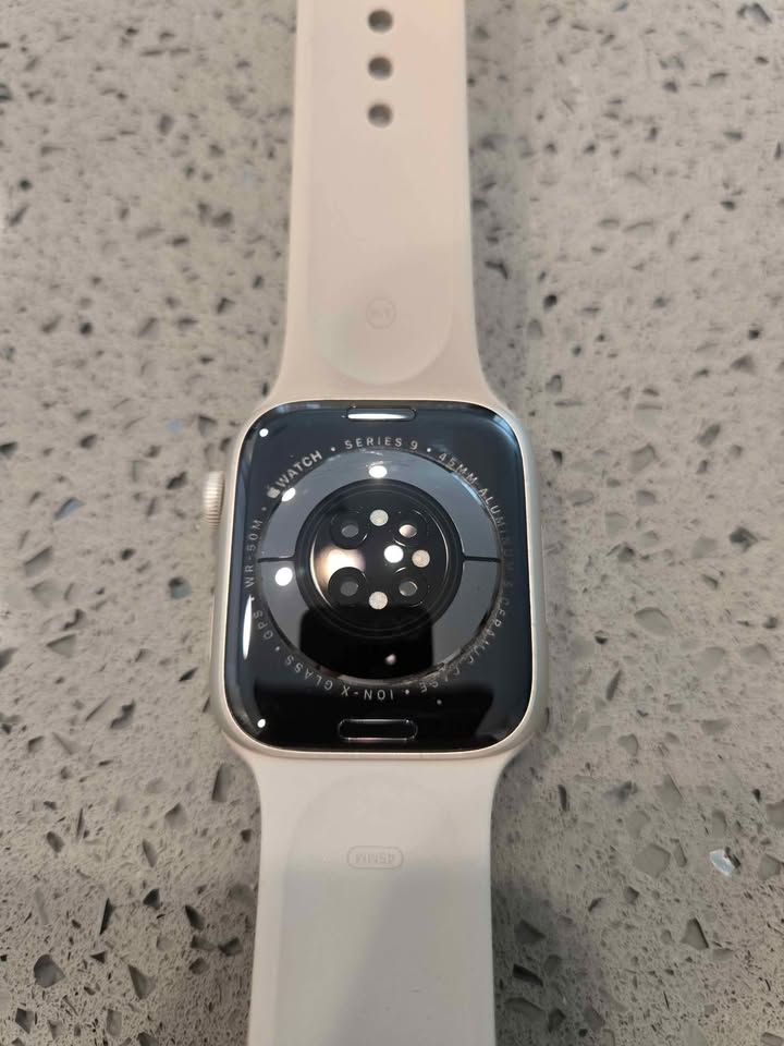 Apple Watch Series 9 GPS 3 Apple Watch Series 9 GPS