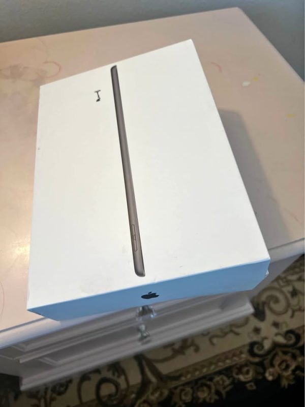 iPad Pro 10.5” display WiFi cellular