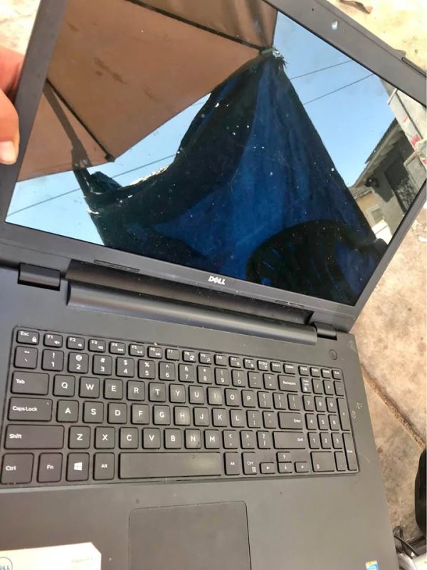 Dell laptop Inspiron 17 5000 series
