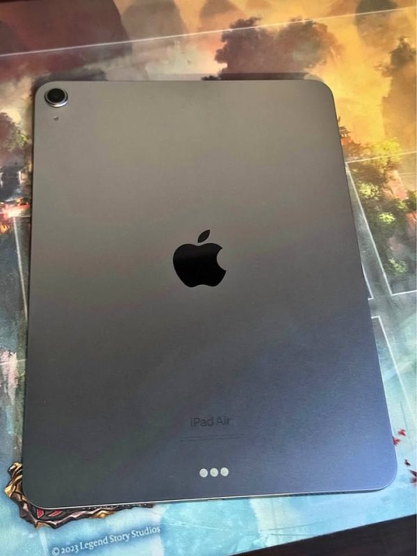 iPad Air 5th Generation Wi-Fi 256GB (Purple) & Apple Pencil (2nd Generation)