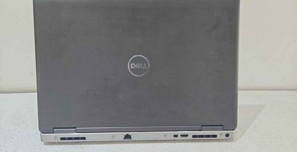 Dell Precision 7540 windows 11 pro - i7-9850H 32GB RAM 512GB SSD Quadro T2000 webcam