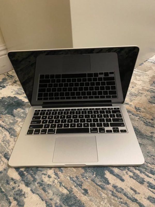 Early 2015 i5 MacBook Pro A1502 with 13 inch screen and 8 GB Ram
