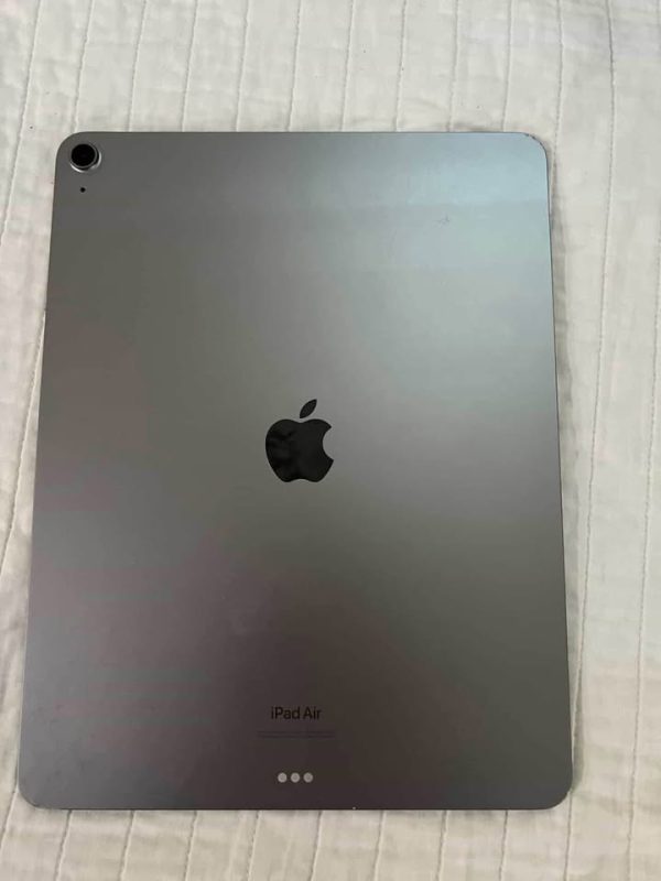 iPad Air 13in display