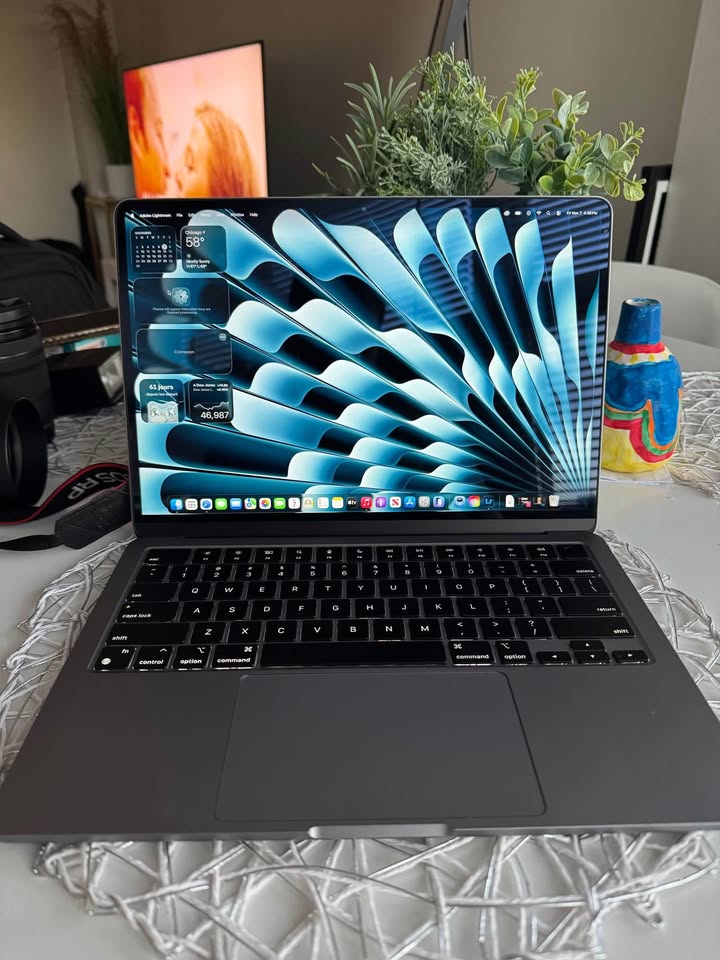 💻 MacBook Air M2 – 256GB SSD – 8GB RAM – New Excellent Condition. 6 💻 MacBook Air M2 – 256GB SSD – 8GB RAM – New Excellent Condition.