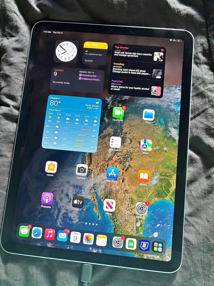 iPad Air 4th Gen W/ Apple Pencil 2 iPad Air 4th Gen W/ Apple Pencil