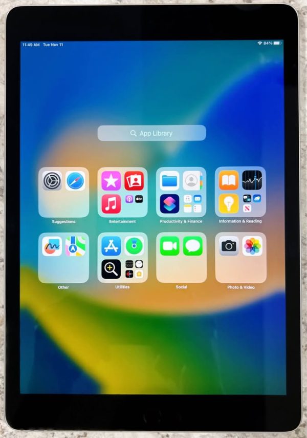 Apple iPad 9th Gen 64GB Wi-Fi – Well Maintained, With Case & Charger!