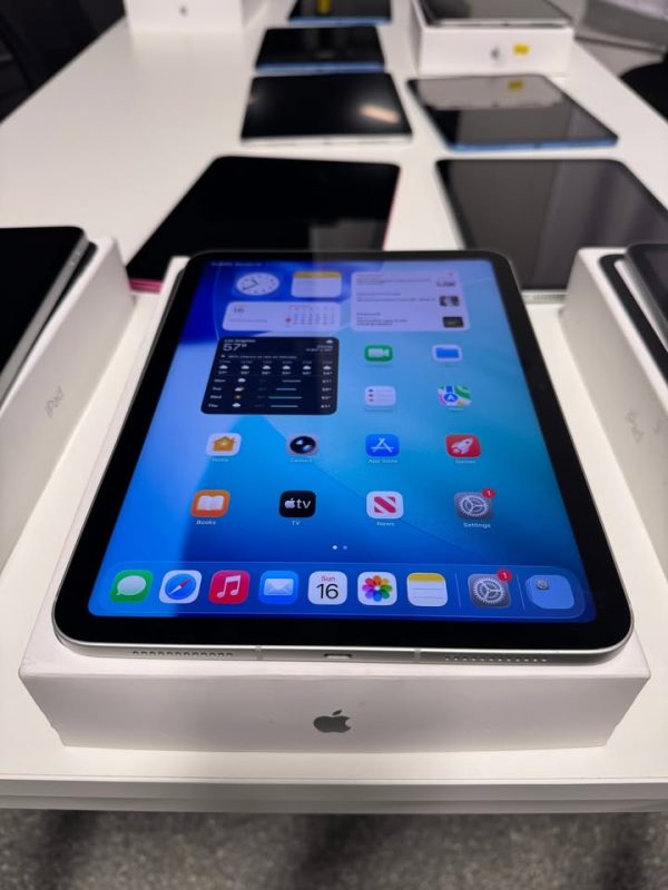 iPad A16 (2025) - El Segundo Office Sale