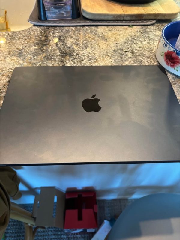 MacBook Air m4 chip (midnight)