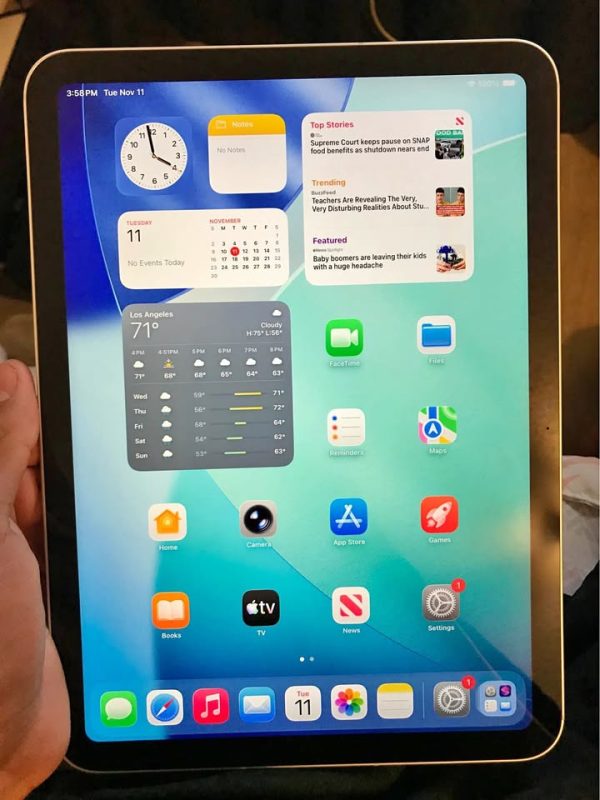 Ipad 11th gen (unlocked,128gb)