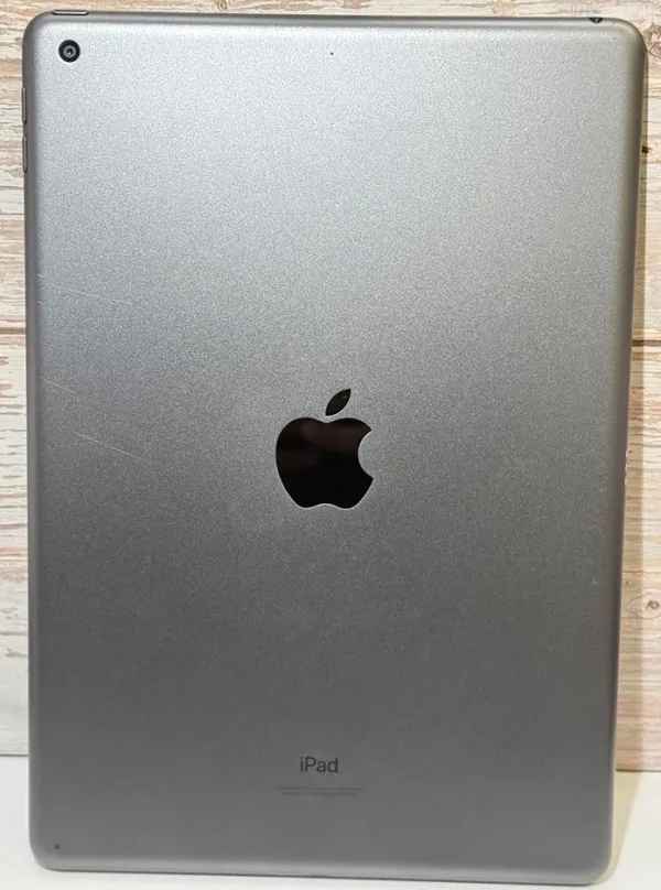 7 gen iPad 128 gb