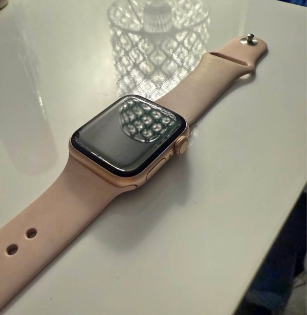 Apple Watch SE (GPS + Cellular) Alum 40MM