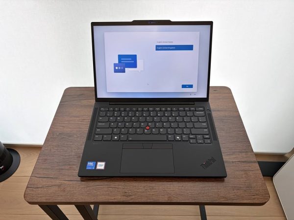 BRAND NEW - Lenovo ThinkPad T14s Gen 5 - AI Ready - 14" - Intel Core Ultra 5 - 16GB RAM - 512GB SSD