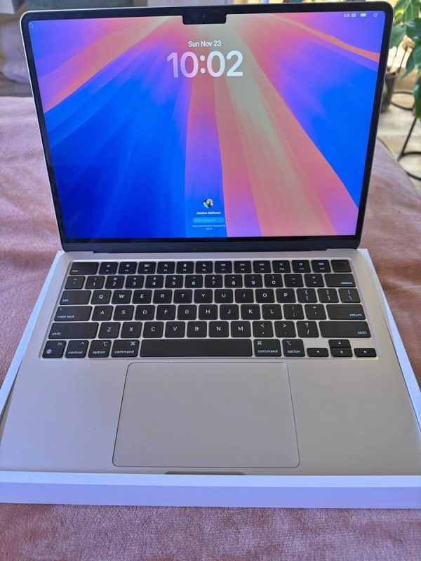 Apple - MacBook Air 13-inch Laptop - Apple M3 chip (2024)