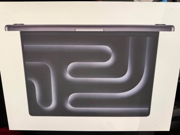 2 Months Old:Apple 2024 MacBook Pro Laptop with M4 chip with 10‑core CPU and 10‑core GPU, 14.2-in