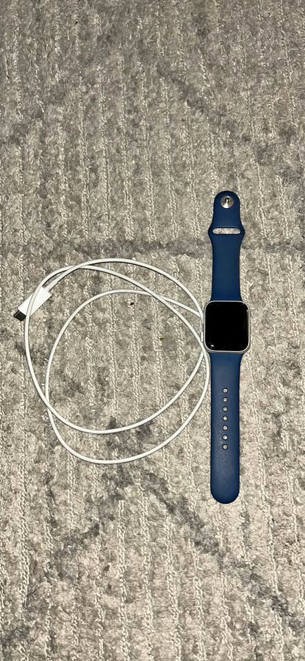 Apple Watch SE 1st generation 40 MM