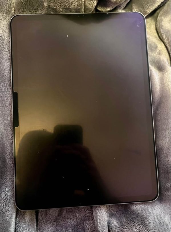 iPad Pro 11” w/ Accessories