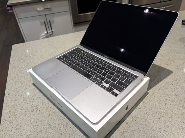 Apple MacBook Air 2020 (M1, A2337) – 8GB / 256GB