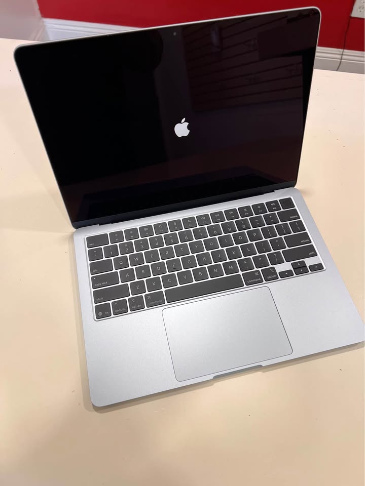 MacBook Air M4 Chip 2025 Apple Certified 1 MacBook Air M4 Chip 2025 Apple Certified