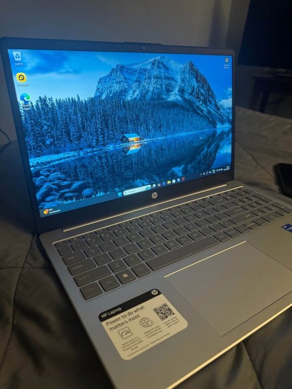 hp touch screen laptop i7