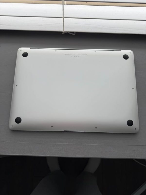 Late 2020 Apple MacBook Air M1 Laptop