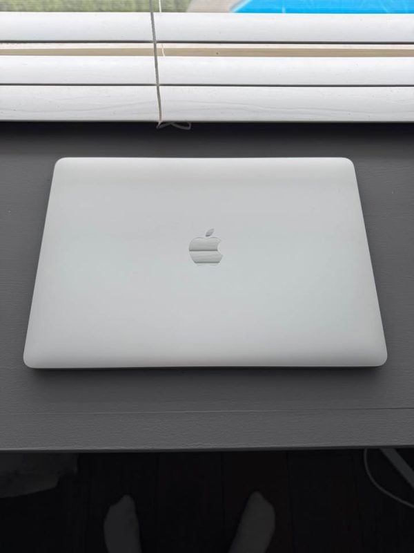 Late 2020 Apple MacBook Air M1 Laptop
