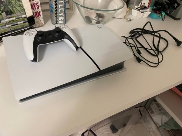 PlayStation 5 Digital Edition – Excellent Condition