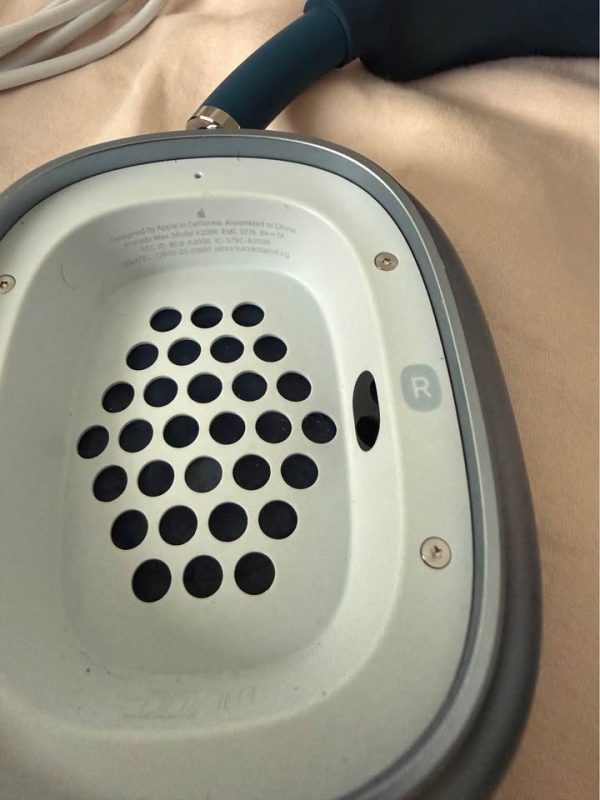 Apple Airpod Max lightning cable version, genuine