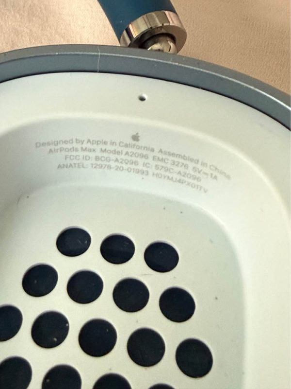 Apple Airpod Max lightning cable version, genuine