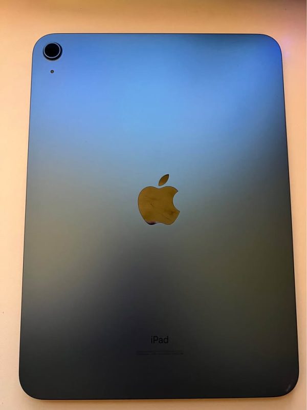 IPAD (tenth gen, 64GB)