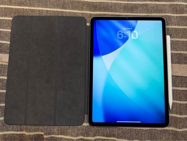 iPad Pro M1 with Apple Pencil