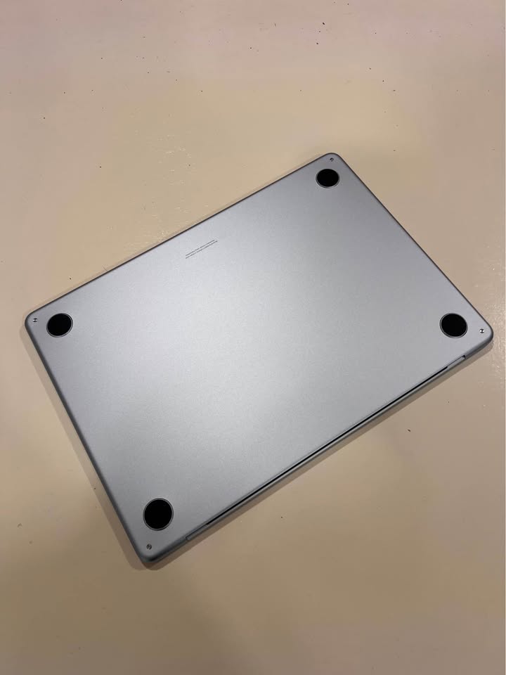 MacBook Air M4 Chip 2025 Apple Certified 3 MacBook Air M4 Chip 2025 Apple Certified