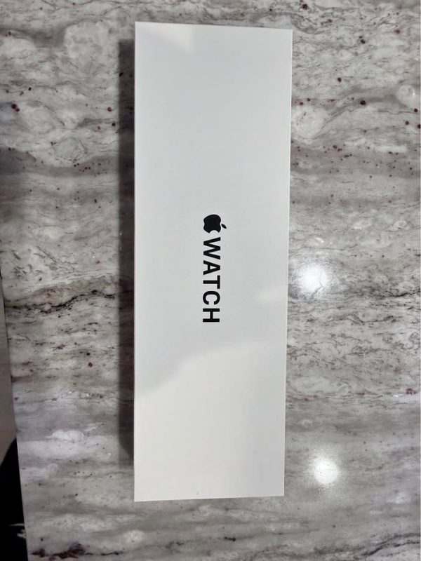 Trade for Starlight - Apple watch SE 3 midnight 40mm S/m BNIB