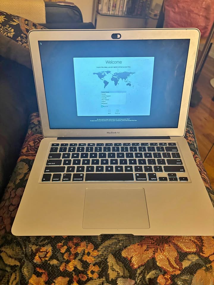MacBook Air 13 inch 3 MacBook Air 13 inch