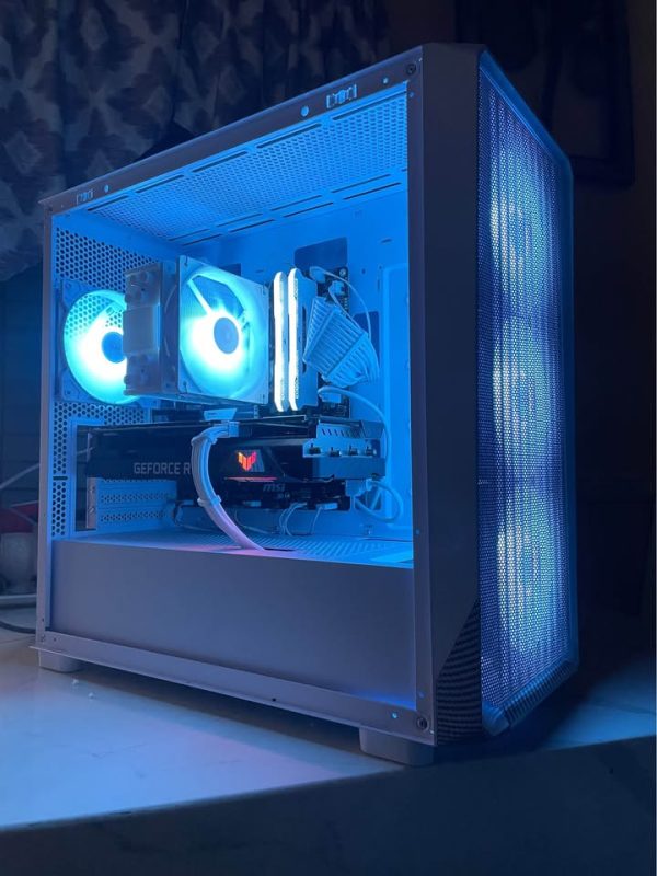 White Gaming PC ⚪️ - CPU Ryzen 3600 - GPU 3060Ti - RAM 16GB - 1TB SSD