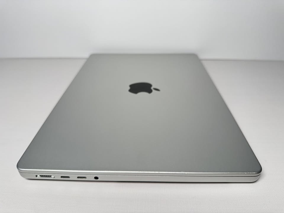 Apple Macbook Pro 14-in 14” 2021 A2442 M1 Pro 16gb Ram 512gb Parts/read (154) 3 Apple Macbook Pro 14-in 14” 2021 A2442 M1 Pro 16gb Ram 512gb Parts/read (154)