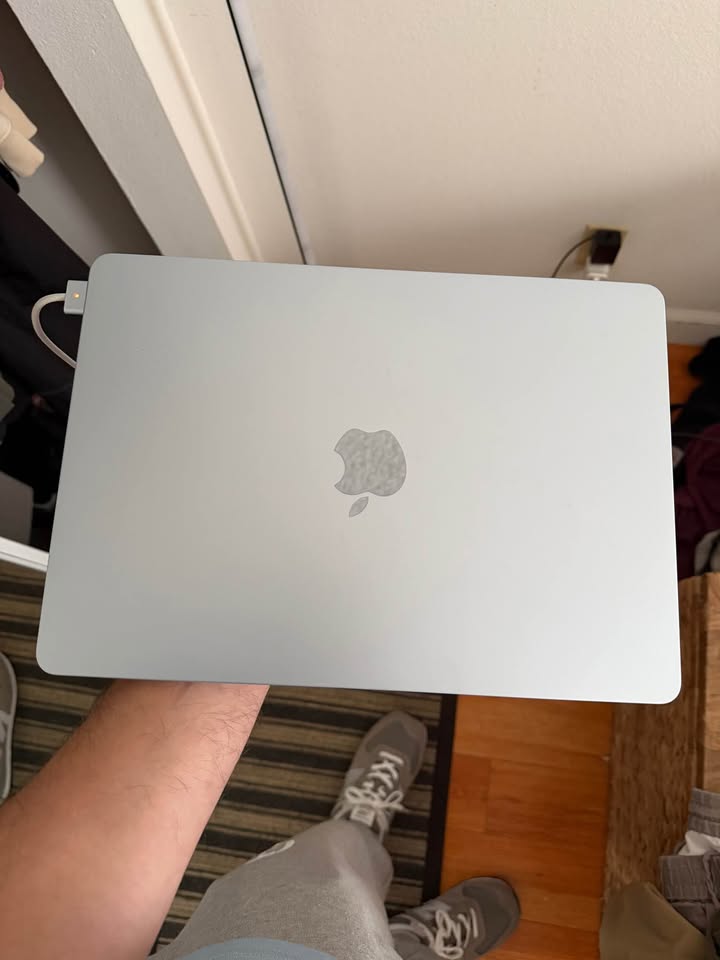 13inch M4 MacBook Air 4 13inch M4 MacBook Air