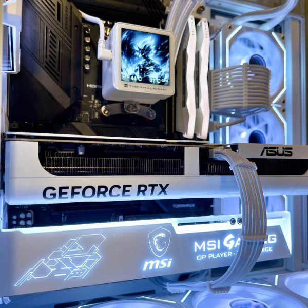 High End Gaming PC | R7 7800x3D | RTX 5070