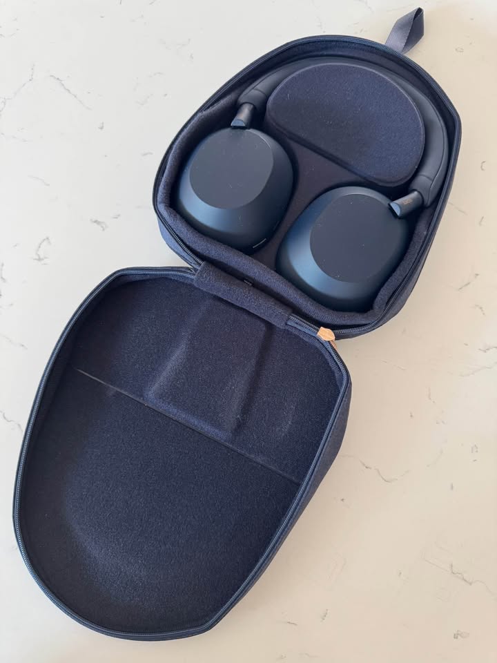 Sony WH-1000XM5 Premium Noise Canceling Headphones, Midnight Blue 4 Sony WH-1000XM5 Premium Noise Canceling Headphones, Midnight Blue