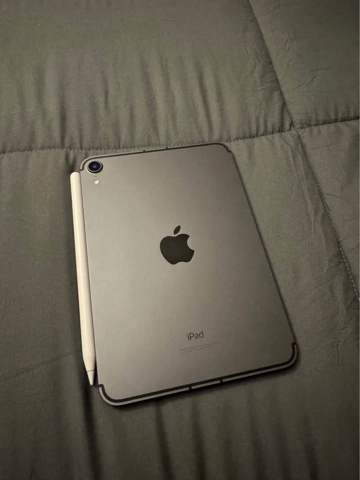 ·iPad Mini 6 w/ Pencil 2 ·iPad Mini 6 w/ Pencil