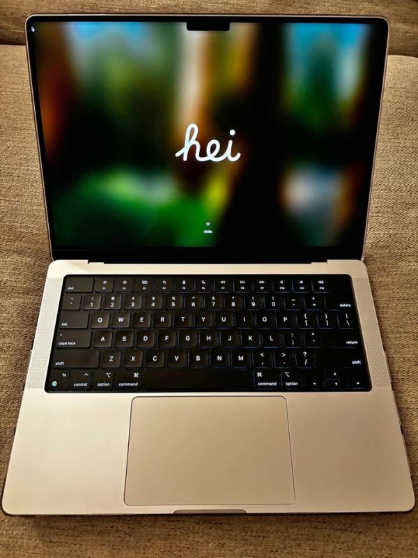 Apple M1 Max 14” MacBook Pro 1TB SSD