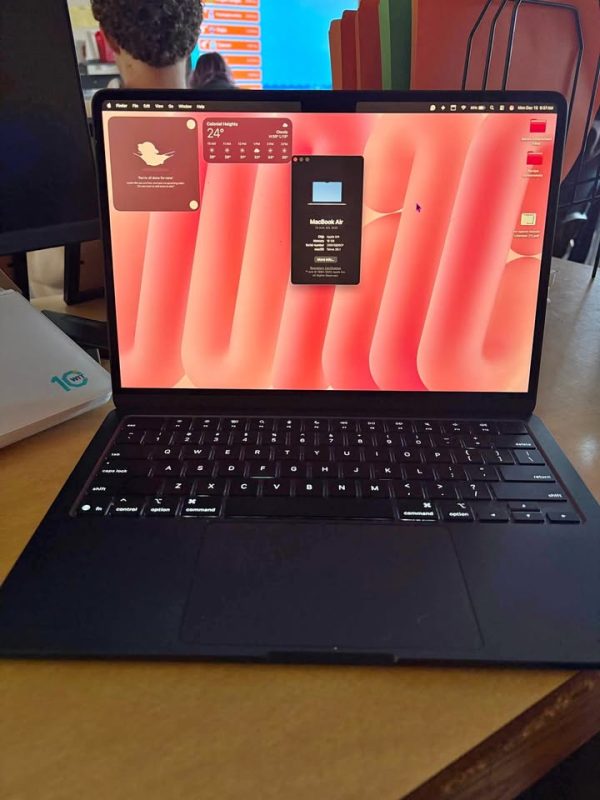 M4 MacBook Air 13 inch 256 gb 16 gb ramv